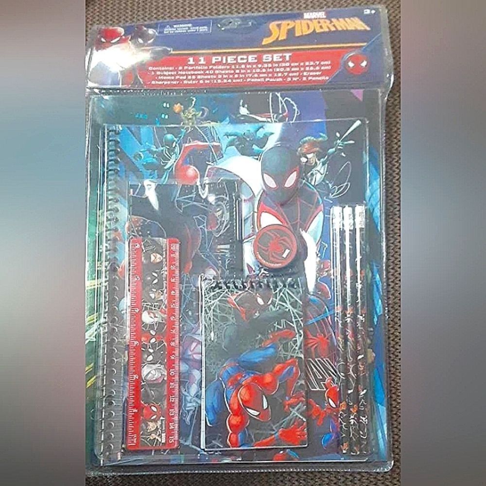 New Spiderman 11 Piece School Supply Set